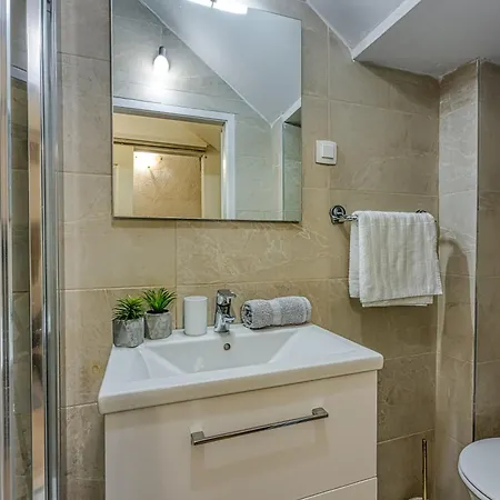 Apartment Katarina *