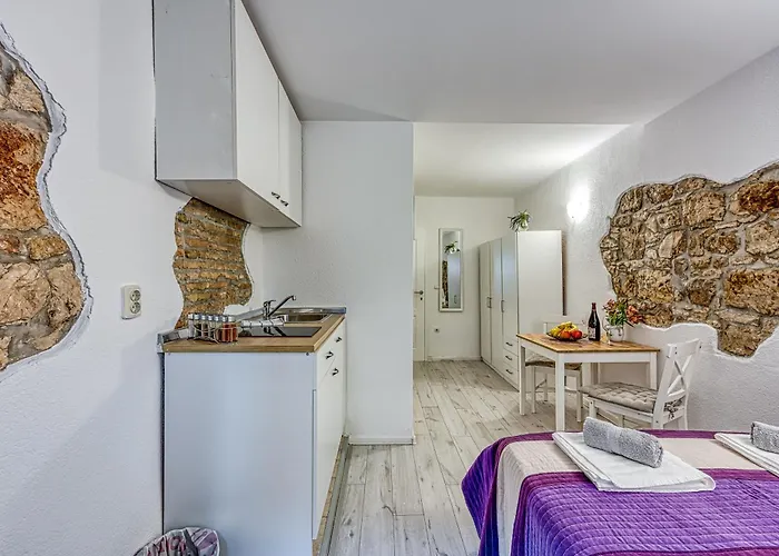 Katarina Ρόβινι